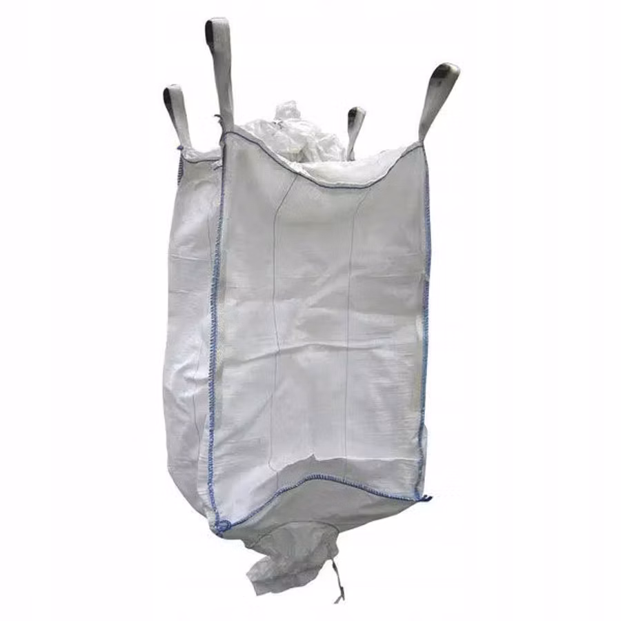 Vindem saci tip big-bag 1*1*2m, cu 2 și cu 4 torți. Продаём биг-бэги 1*1*2м, 2-х и 4-х стропные.