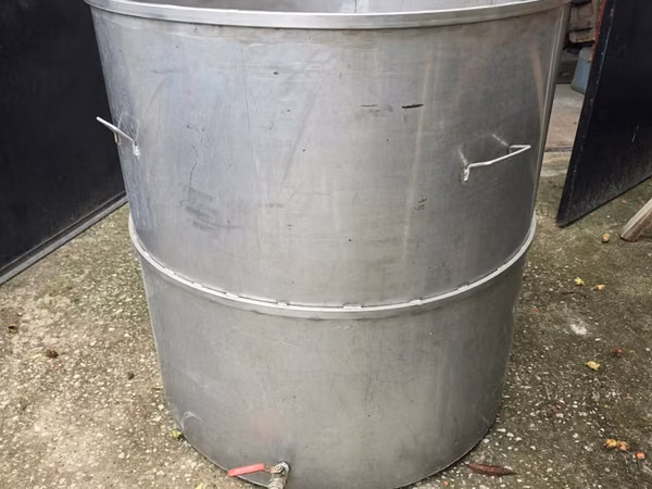 Cadă din inox alimentar, 723 litri, gros metal 1.5 mm, diametrul înăuntru 96 cm, înalț 1m - 5900 lei