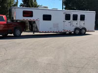 2005 Kiefer Built Evolution Gooseneck Horse Trailer — photo 1