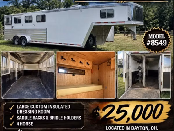 2011 Featherlite Trailers 8549 Gooseneck Horse Trailer