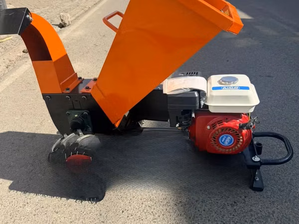 Wood Chipping Machine
