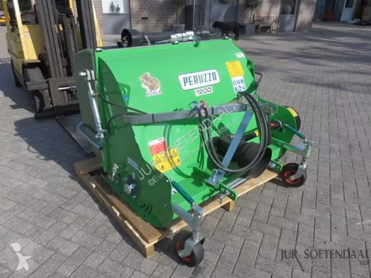 Cositoare cu buncher pentru colectare model Peruzzo Koala 1200 profesional