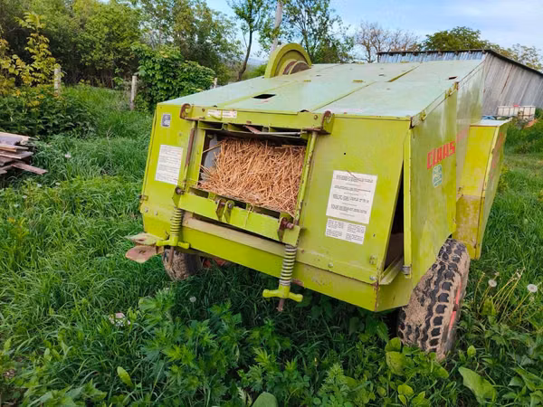Продается пресс для соломы Claas Magnum