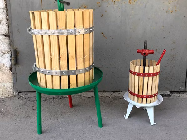 Teascuri noi de 6 și 30 litri ! Livrare disponibilă !