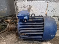 Motor electric 7,5kw 960rotatii. Электромотор 7,5kw 960об/мин — foto 1