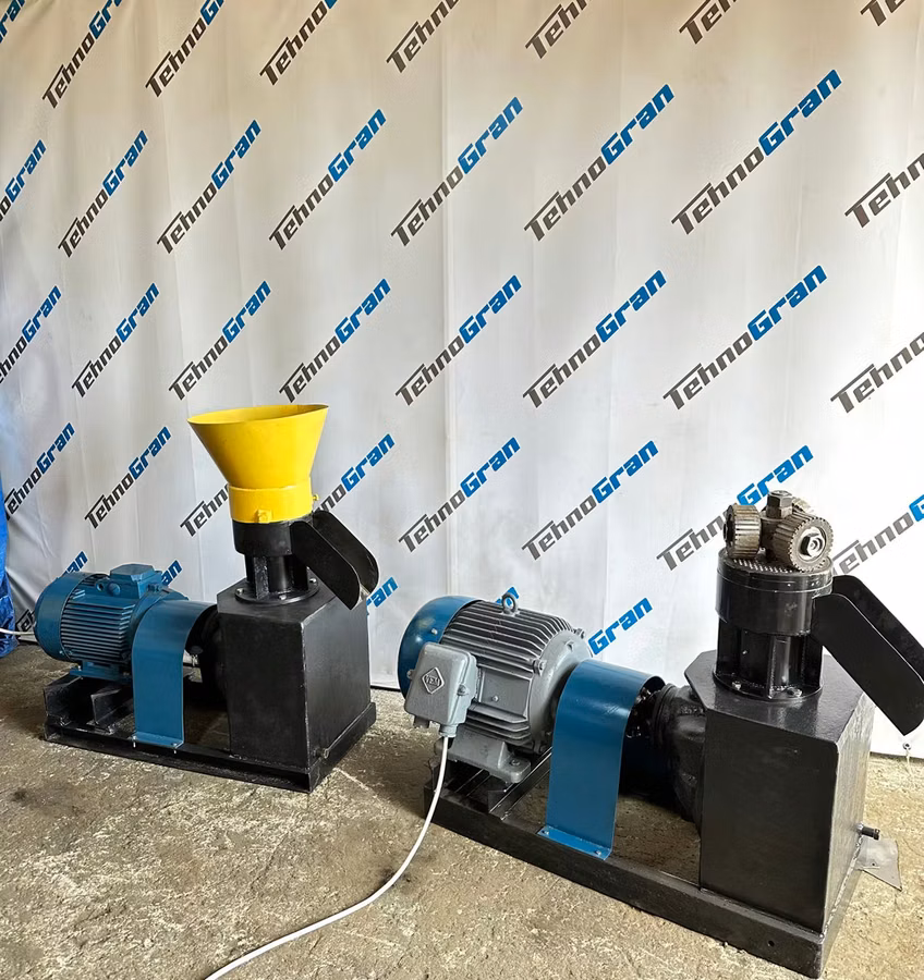 Granulator-peletizator 2 sau 3 role rotitoare. Matrice cadou!