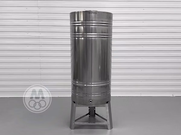 Бочка 180л из нержавеющей стали aisi 304