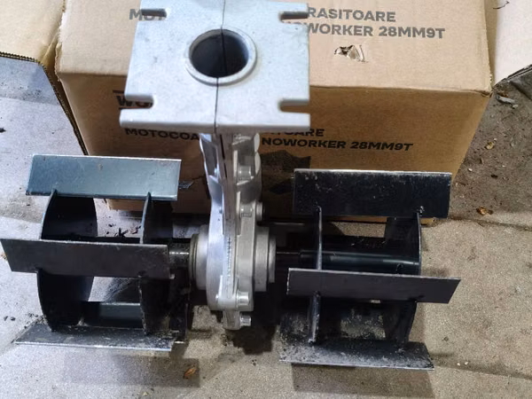 Prășitoare/ cultivator pentru trimer