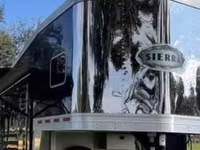 2017 Trails West Sierra Prestige 831 Gooseneck Horse Trailer — сүрөт 4