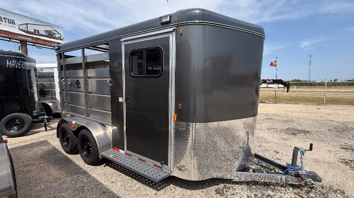 2027 Maverick Trailers 2027 Maverick HS 2 Horse Aluminum & Steel 2400 lbs empty Bumper Pull Horse Trailer