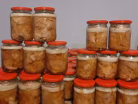 Тушенка домашняя,carne inabusita in autoclav,домашняя колбаса. — 2-rasm