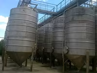 Butoaie cisterne din inox /бочки цистерны.Turn de apă. Водонапорные башни. — foto 2