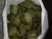 Vindem furaj granulat pentru chinchilla si nisip tratat. — foto 1